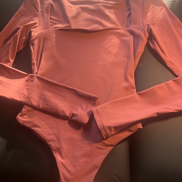 Square neckline mauve body suit XS - Picture 2 of 4